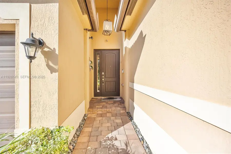 25280 SW 119th Ave, Homestead, FL 33032 - Image #2