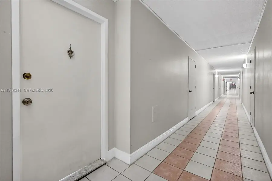 7135 Collins Ave #1015, Miami Beach, FL 33141 - Image #3