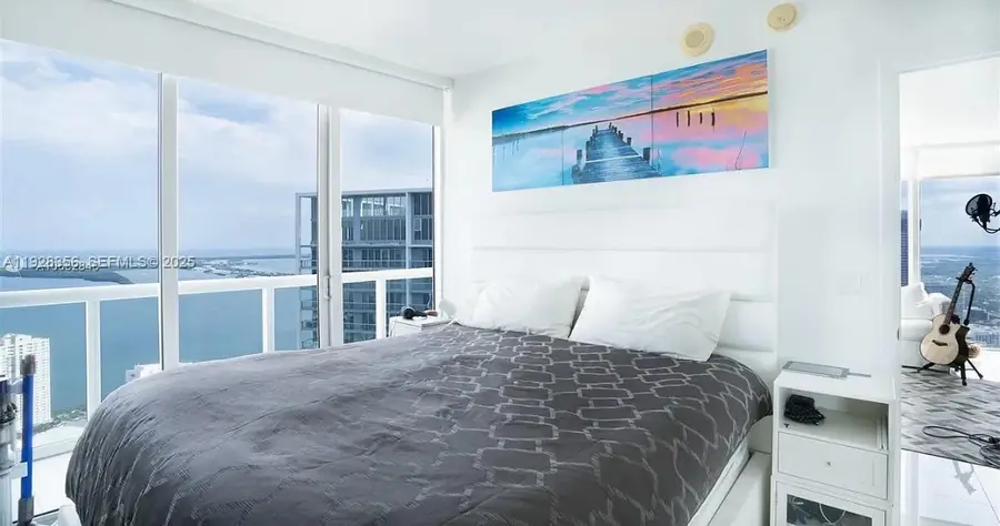 475 Brickell Ave #5707, Miami, FL 33131 - Image #3