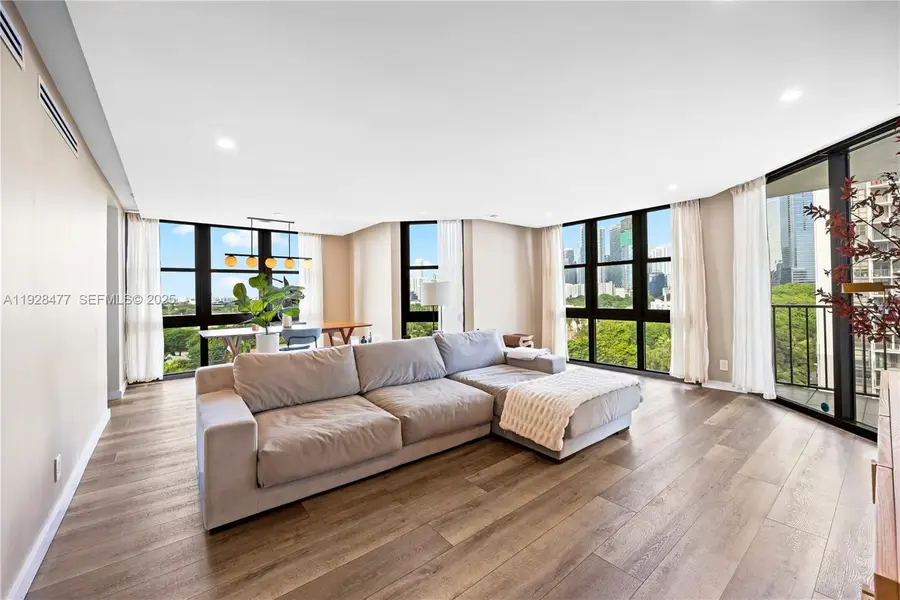 1915 Brickell Ave #1001, Miami, FL 33129 - Image #2