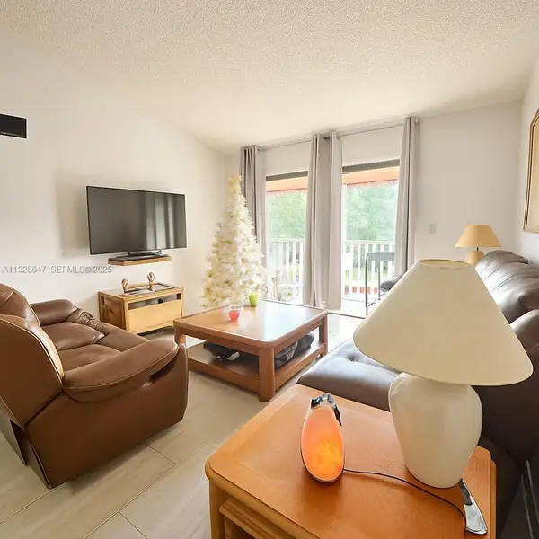 15530 SW 80th St #C-301, Miami, FL 33193