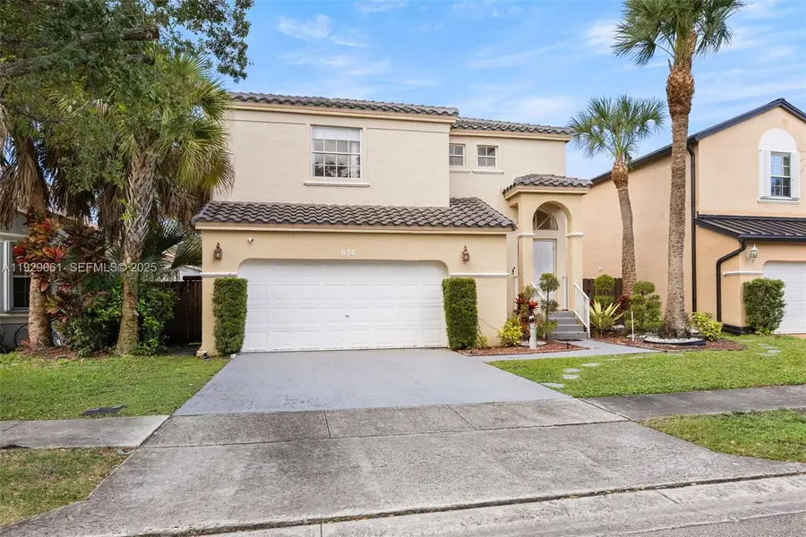 574 NW 159th Ave, Pembroke Pines, FL 33028 - Image #2