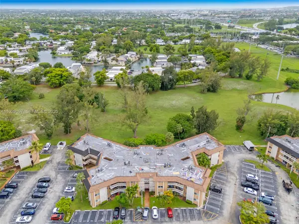 7430 Miami Lakes Dr #E301, Miami Lakes, FL 33014