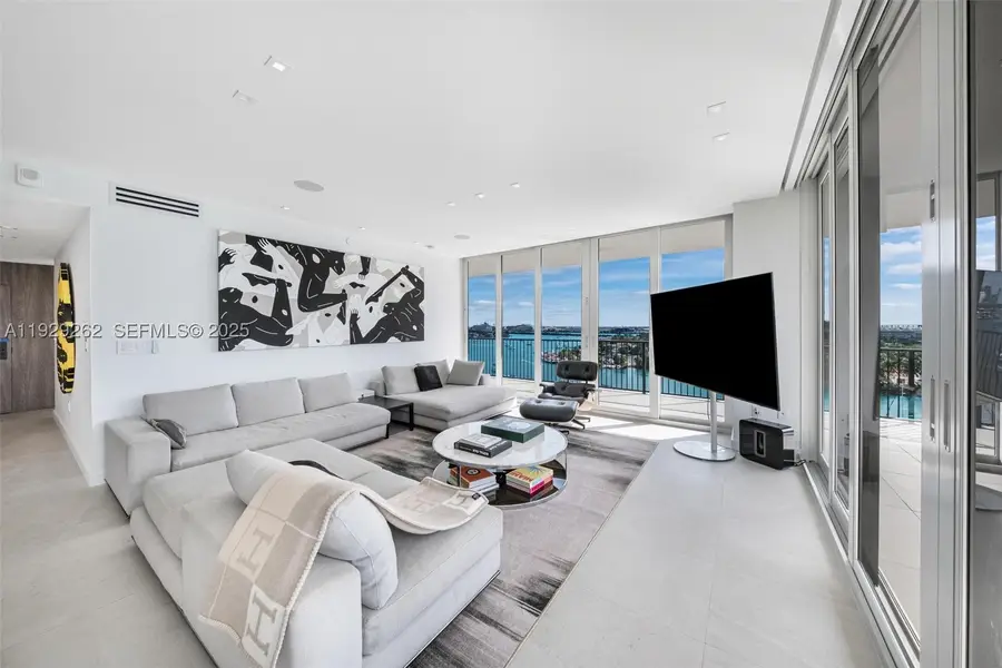1000 Venetian Way #1004, Miami, FL 33139 - #2