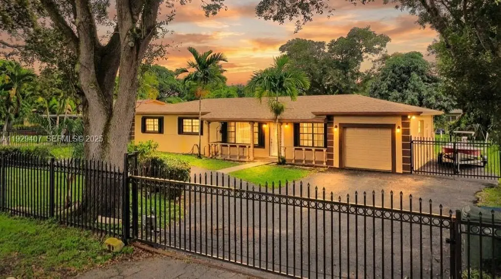14655 NW River Dr, Miami, FL 33167 - Image #1
