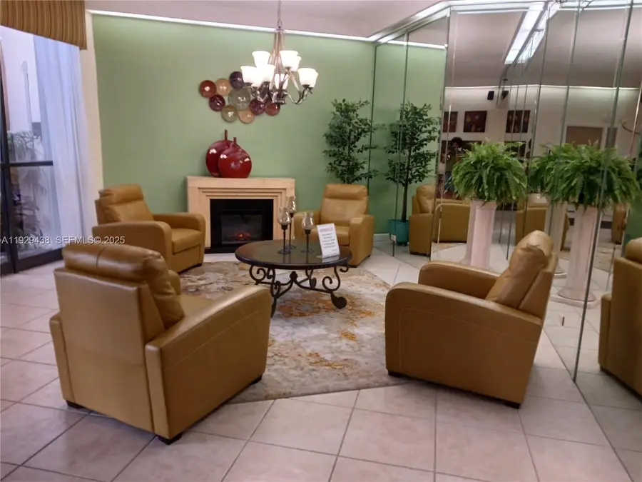 1100 St Charles Pl #719, Pembroke Pines, FL 33026 - Image #2