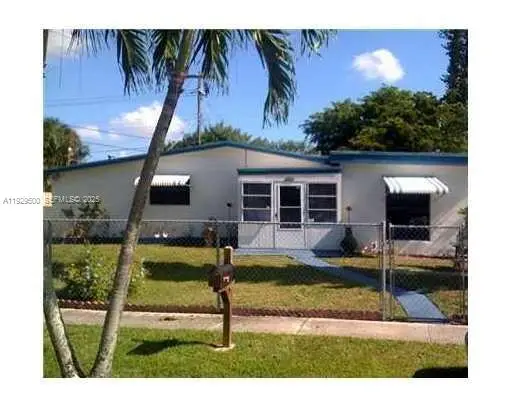 5770 SW 38th Ct, Davie, FL 33314 - Image #3