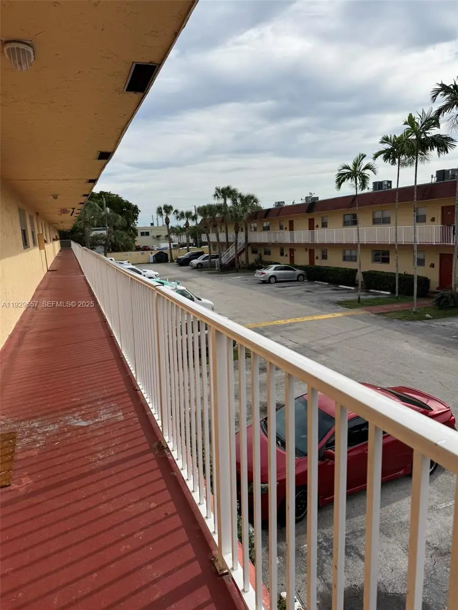 850 E Commercial Blvd #234D, Oakland Park, FL 33334 - Image #3