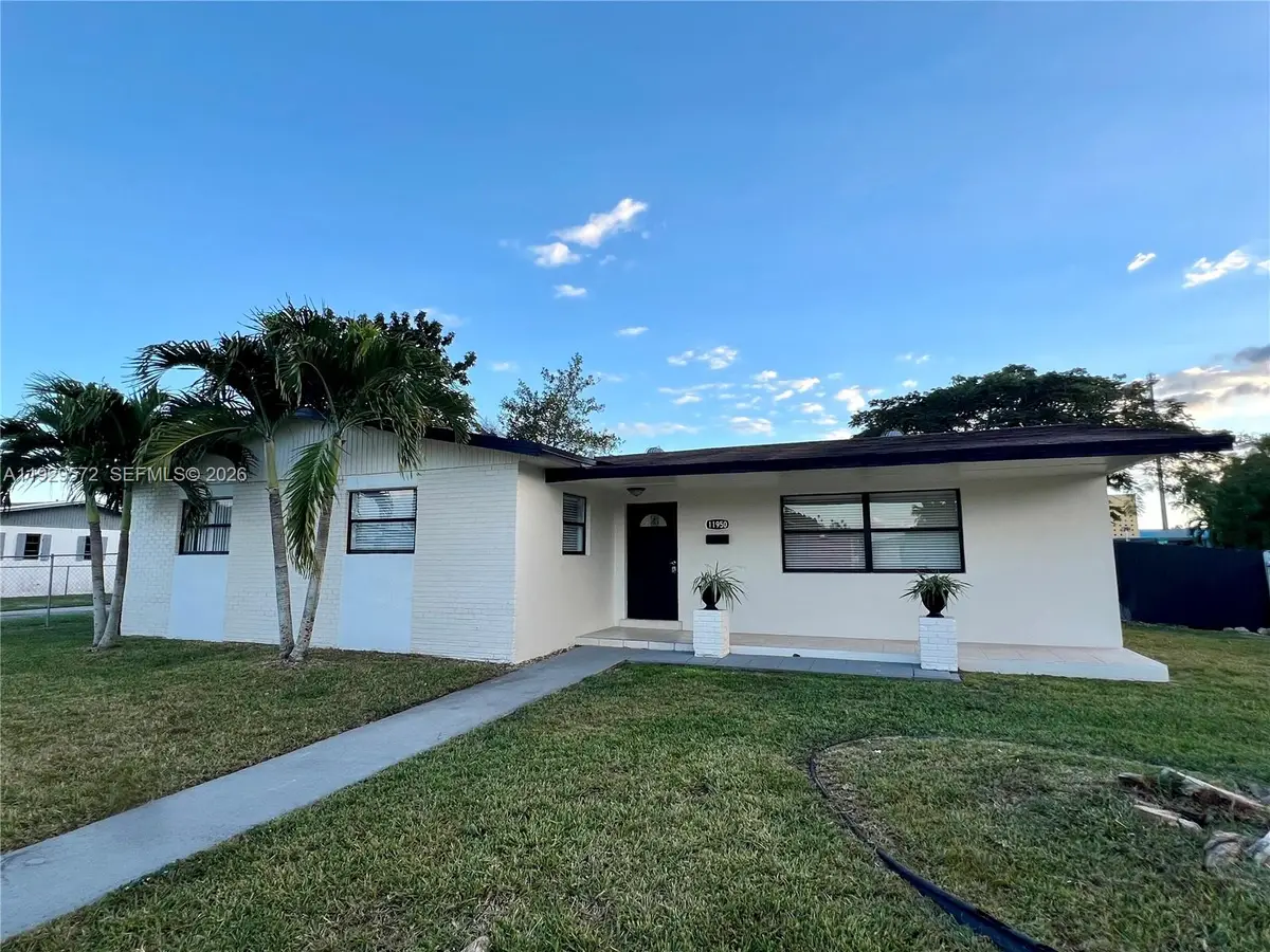 11950 SW 199th St, Miami, FL 33177 - Image #1