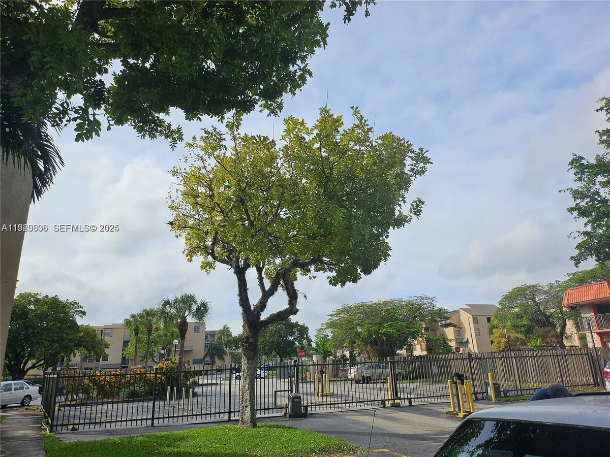 10641 SW 108th Ave #1H, Miami, FL 33176 - Image #1