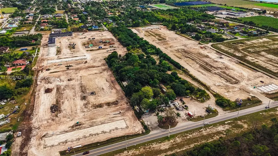 35601 SW 192nd Ave, Homestead, FL 33034 - Image #2