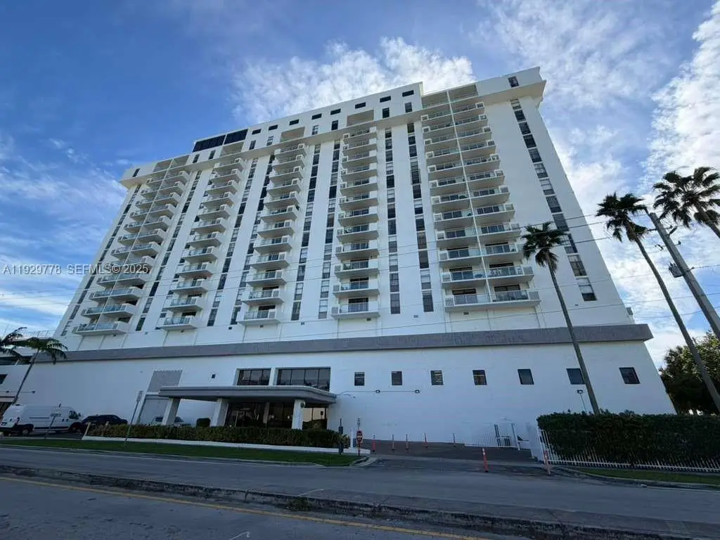 13499 Biscayne Blvd #1206, North Miami, FL 33181 - Image #1