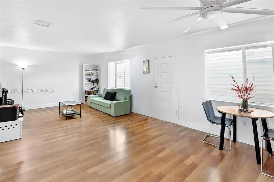 2250 Bay Dr #17, Miami Beach, FL 33141 - Image #3