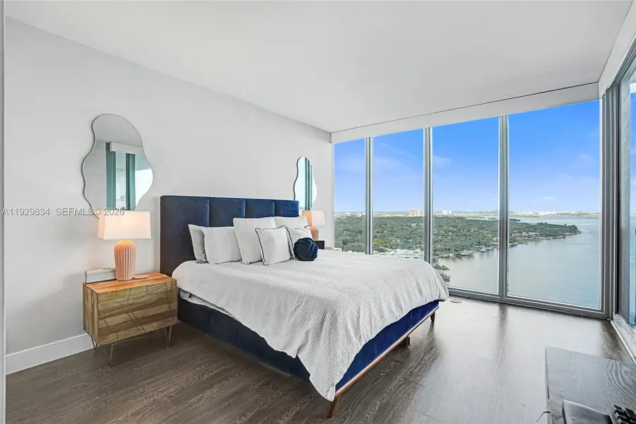 601 NE 36th St #1910, Miami, FL 33137 - Image #2