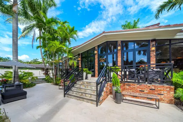 980 Belle Meade Island Dr, Miami, FL 33138