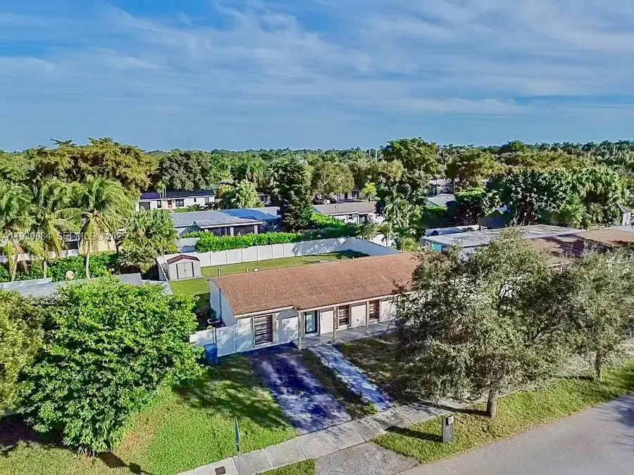 18133 SW 93rd Ave, Palmetto Bay, FL 33157 - Image #2