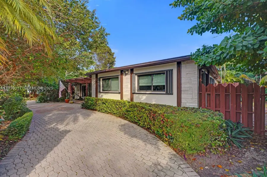 8115 SW 92nd Ct, Miami, FL 33173 - Image #3