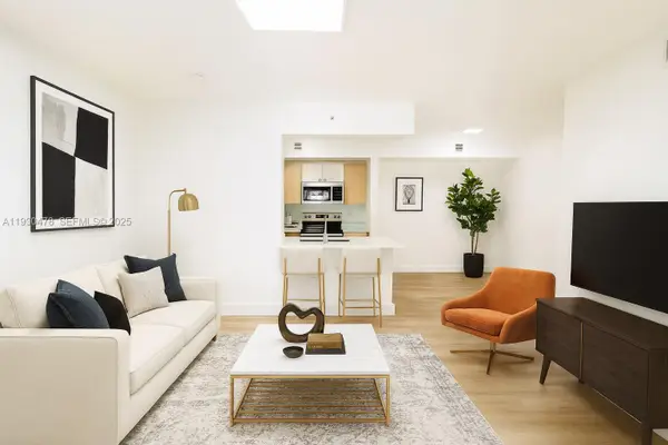 2564 Centergate Dr #208, Miramar, FL 33025