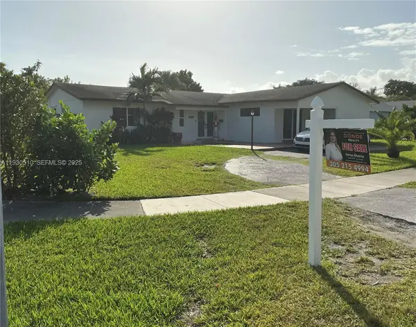 9700 SW 189th St, Cutler Bay, FL 33157