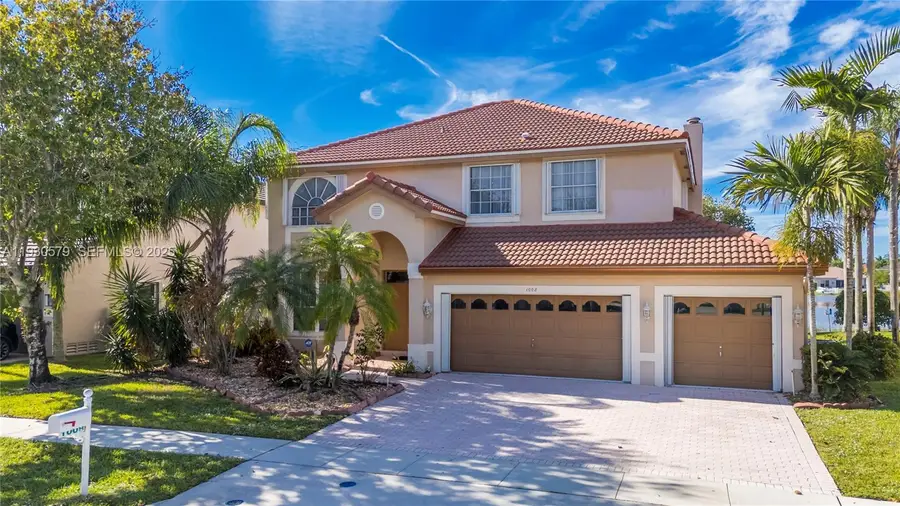 1008 NW 180th Ave, Pembroke Pines, FL 33029 - Image #2