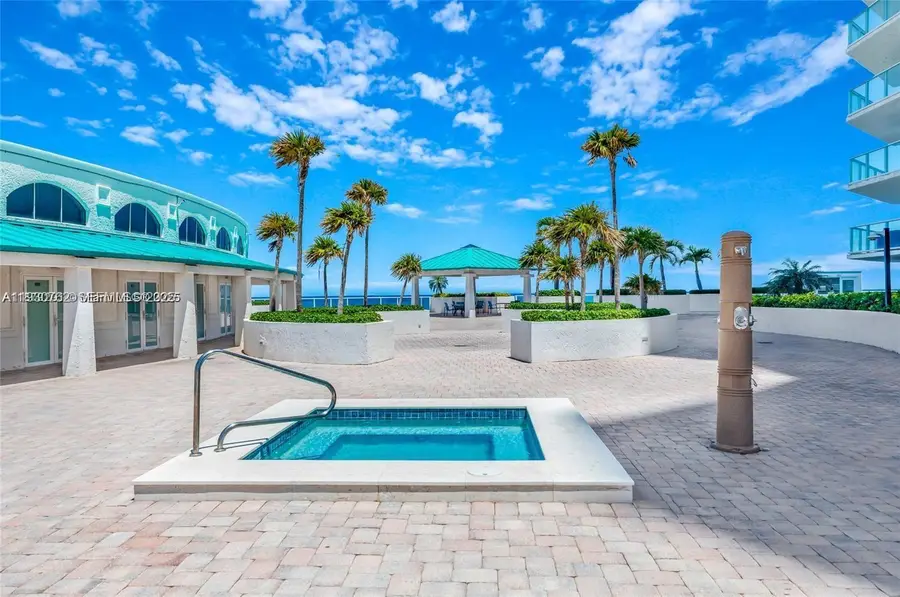 16445 Collins Ave #2722, Sunny Isles Beach, FL 33160 - Image #3