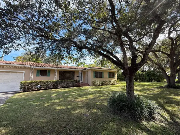 1721 Columbus Blvd, Coral Gables, FL 33134