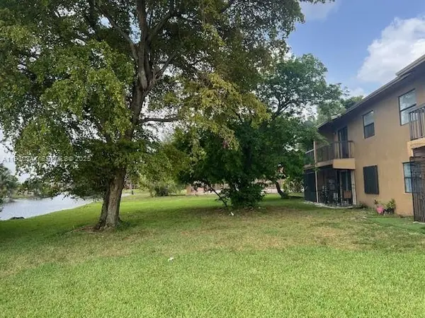 6685 W 26th Ct #203-8, Hialeah, FL 33016