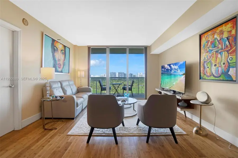 19501 W Country Club Dr #1202, Aventura, FL 33180 - Image #3