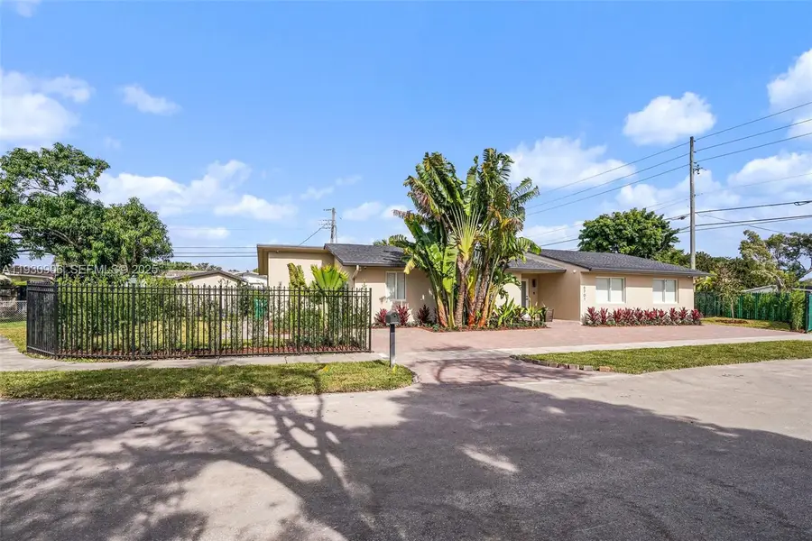 6701 SW 49th Ter, Miami, FL 33155 - Image #3