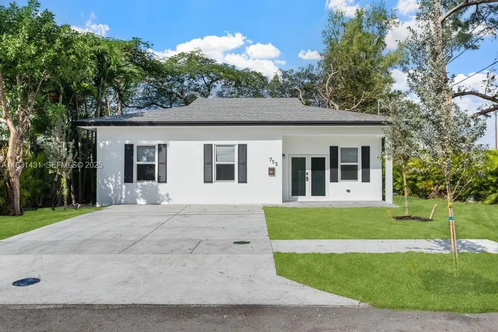 755 NW 83 St, Miami, FL 33150 - Image #1