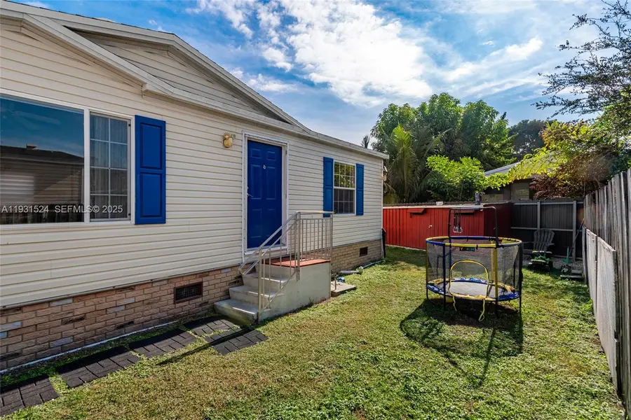 220 #186 NE 12th Ave, Homestead, FL 33030 - Image #2