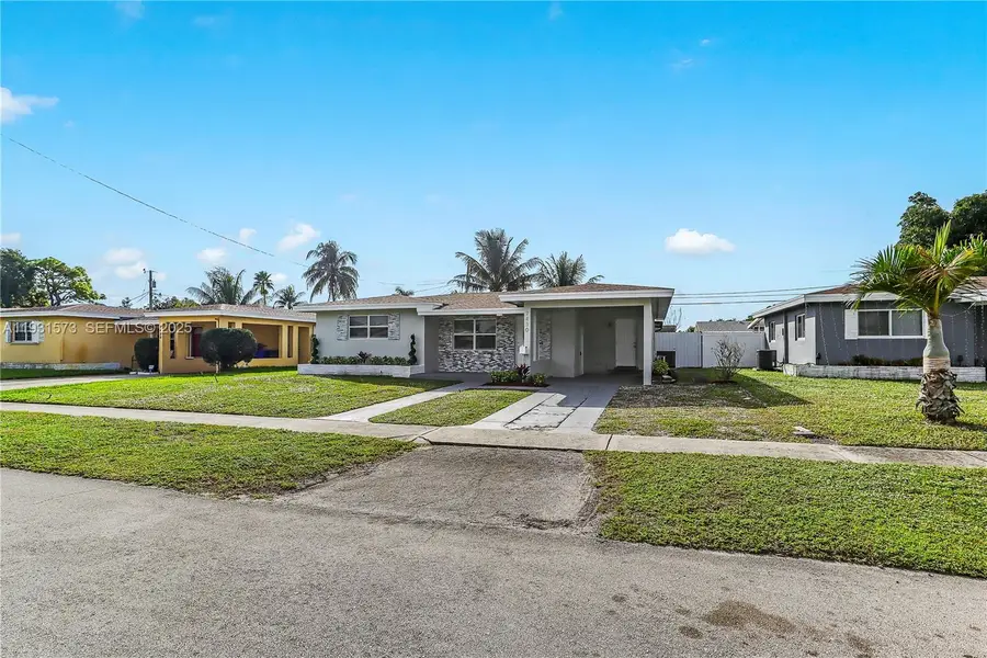 7430 Taylor St, Hollywood, FL 33024 - Image #3