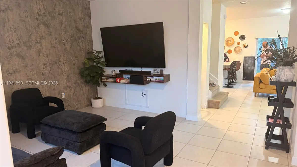 12383 NW 23rd Ct, Miami, FL 33167 - Image #1