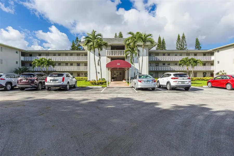 1000 Hillcrest Ct #214, Hollywood, FL 33021 - Image #2