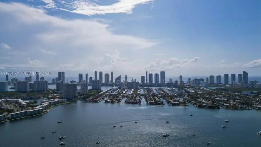 17111 Biscayne Blvd #909, North Miami Beach, FL 33160 - Image #2