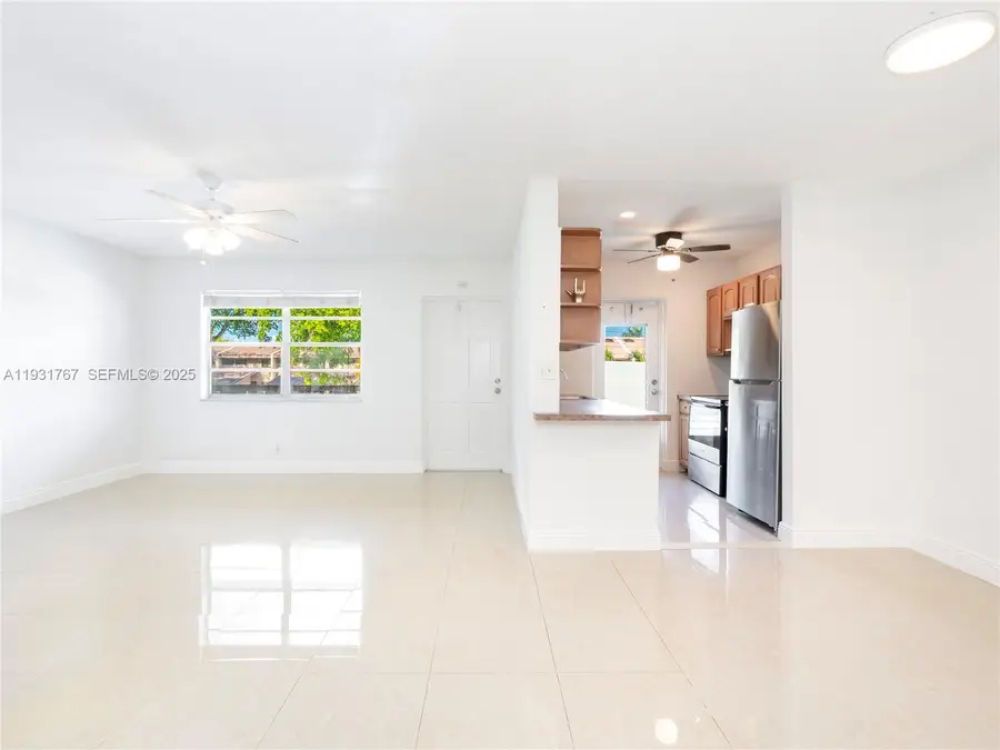 8704 NW 35th St, Coral Springs, FL 33065 - Image #3