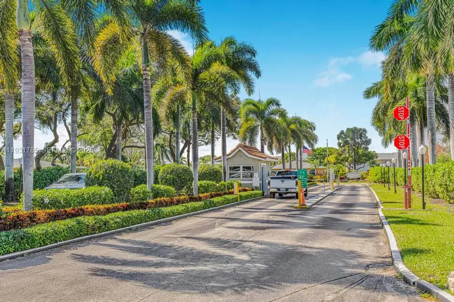 1541 NW 18th Ave #101, Delray Beach, FL 33445 - #2