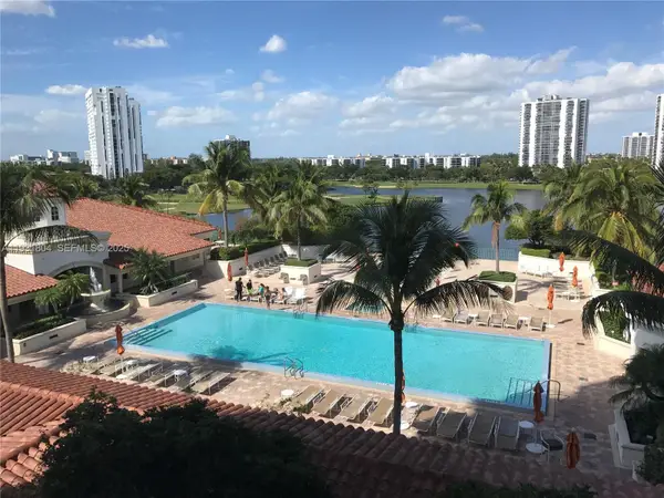 19900 E Country Club Dr #812, Aventura, FL 33180