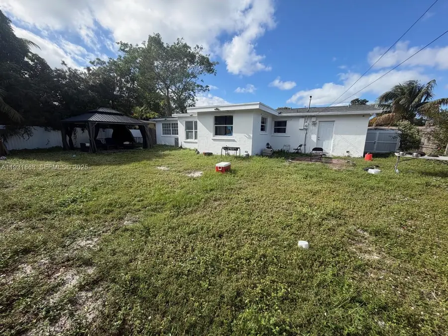 660 SW 30th Ter, Fort Lauderdale, FL 33312 - Image #3