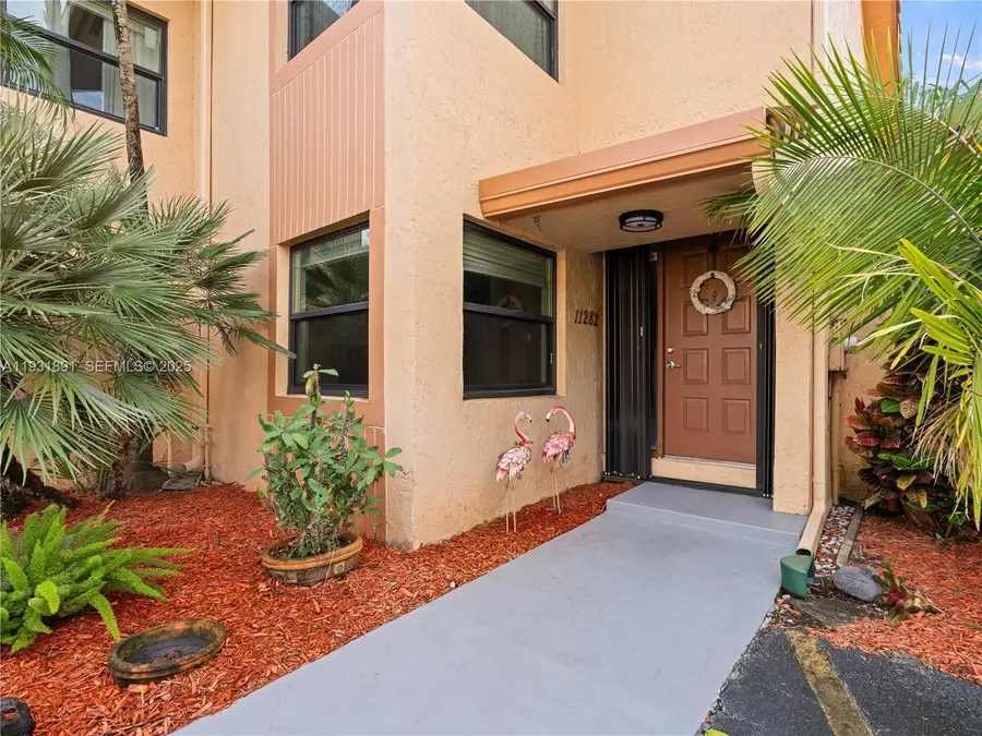 11282 SW 9th Ct, Pembroke Pines, FL 33025 - Image #3