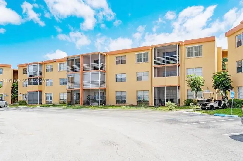 4304 NW 9th Ave #3-2G, Deerfield Beach, FL 33064 - Image #1
