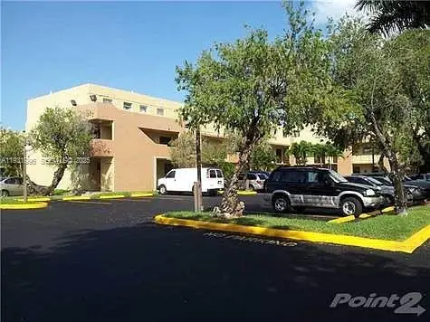 40 NW 87th Ave #D108, Miami, FL 33172 - Image #2