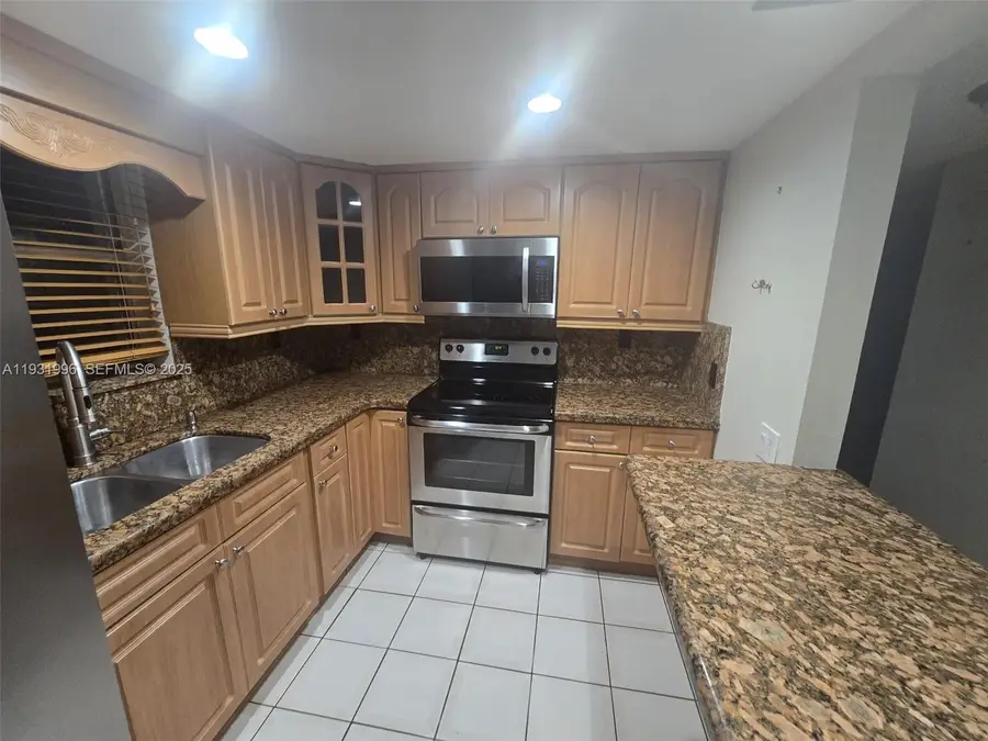 40 NW 87th Ave #D108, Miami, FL 33172 - Image #3