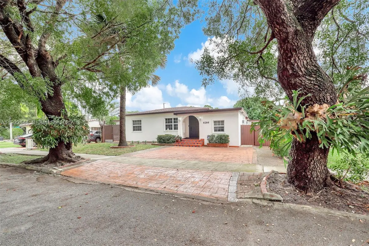 6266 SW 42nd St, South Miami, FL 33155 - Image #1