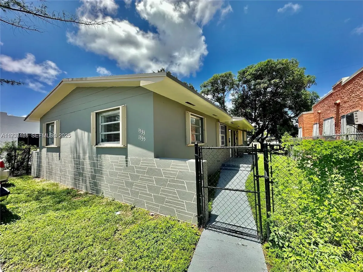 1533 NW 53rd St, Miami, FL 33142 - Image #1