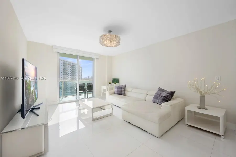 19370 Collins Ave #916, Sunny Isles Beach, FL 33160 - Image #3