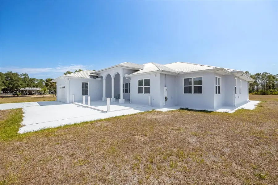 1083 Pollywog Dr., Labelle, FL 33935 - #3