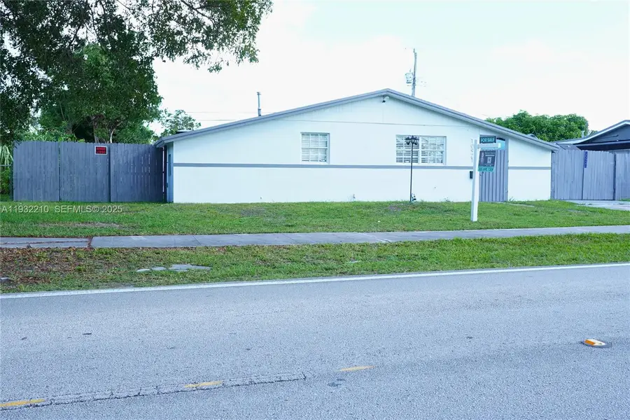 10921 N Snapper Creek Dr, Miami, FL 33173 - Image #3