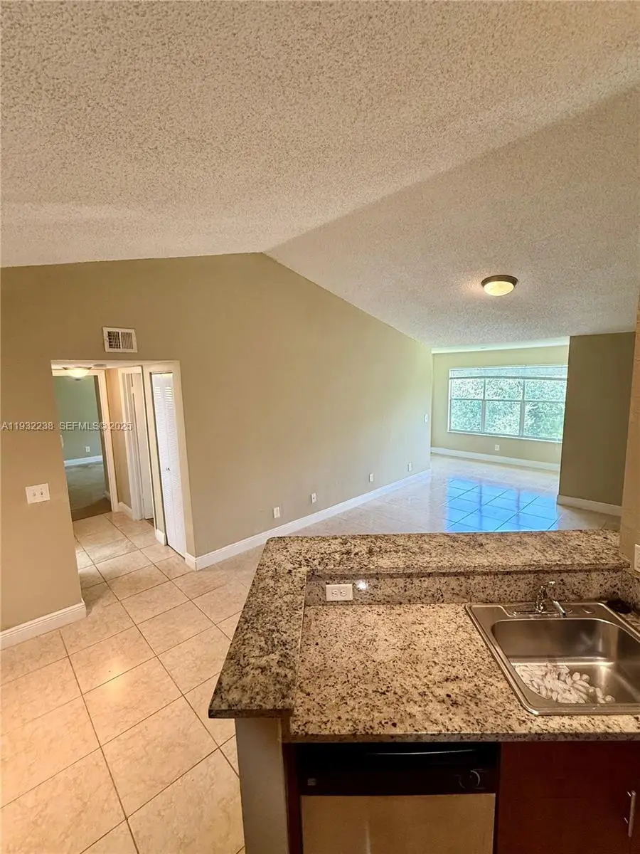 595 Vista Isles Dr #1923, Plantation, FL 33325 - Image #3