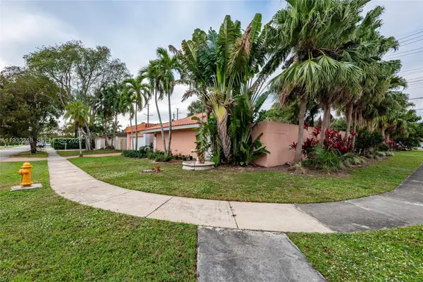 8404 SW 102nd Pl, Miami, FL 33173